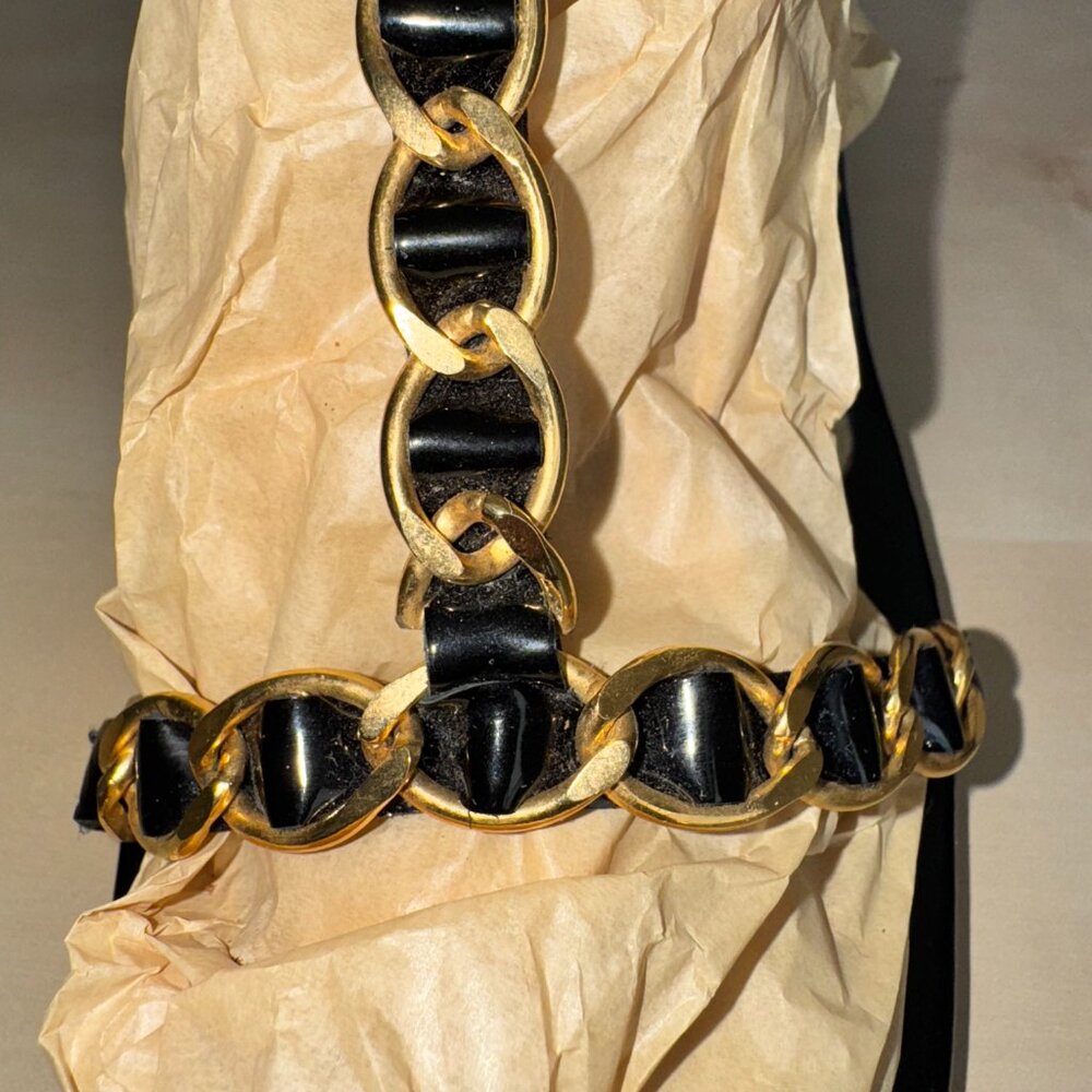 St. John Black Patent Leather Heel Sandals Size 8.5 M Catena Strappy Gold Chain - Picture 11 of 16